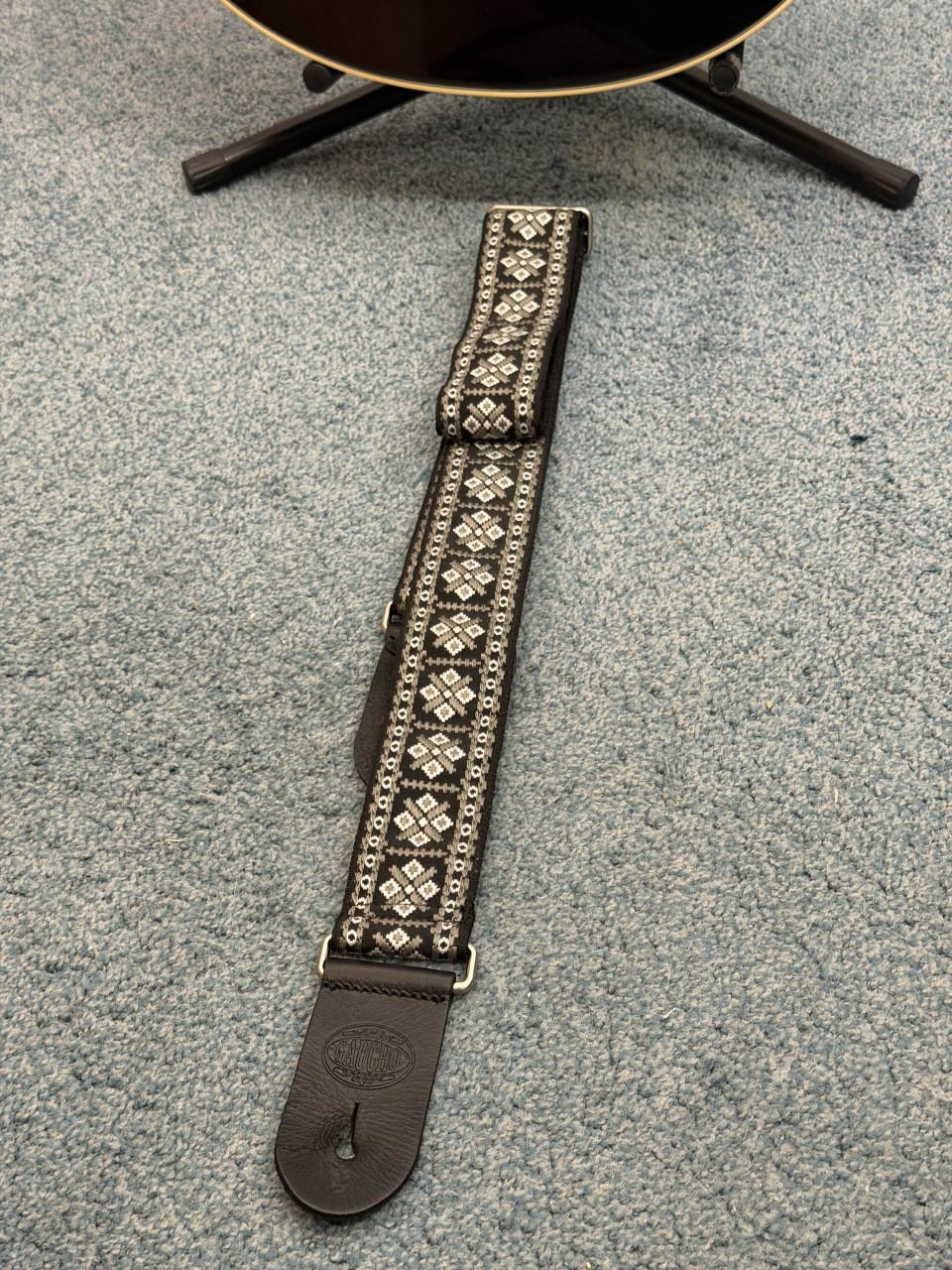 Elektrisch akoestische klassieke gitaar EKO NXT-N100CWE Black