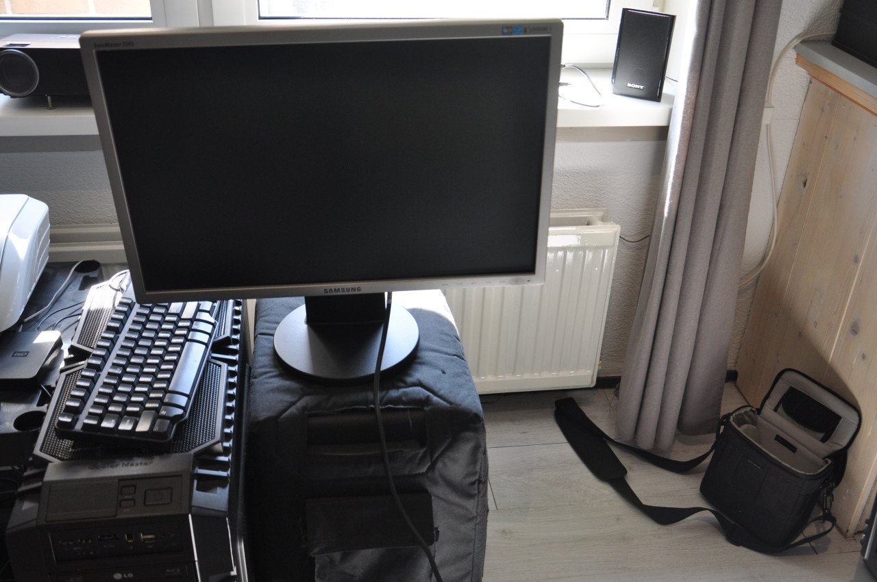 Te koop 7x monitoren