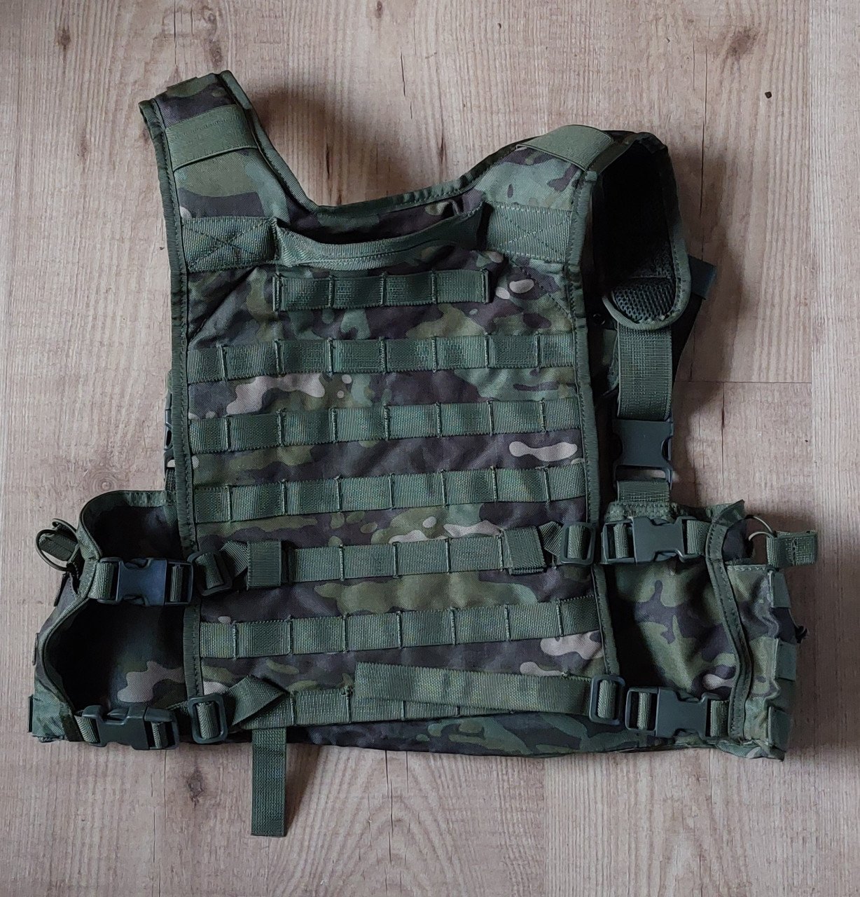 Diverse airsoft artikelen te koop Chest Rig Camo
