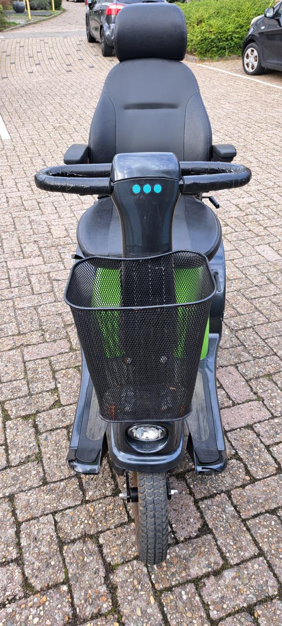 Te koop scootmobiel.