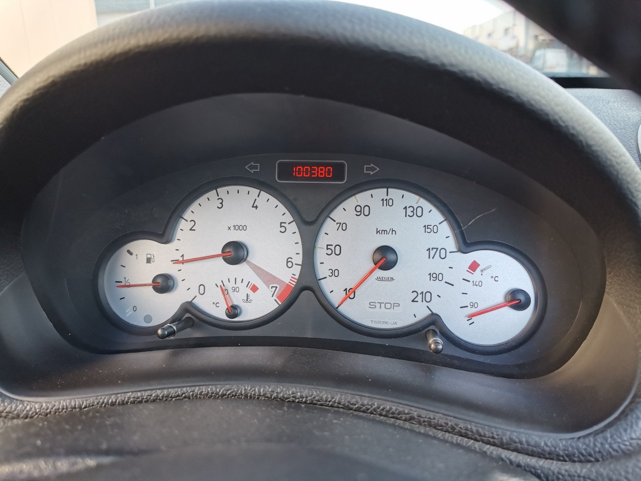 PEUGEOT 206 CABRIOLET UIT 2004