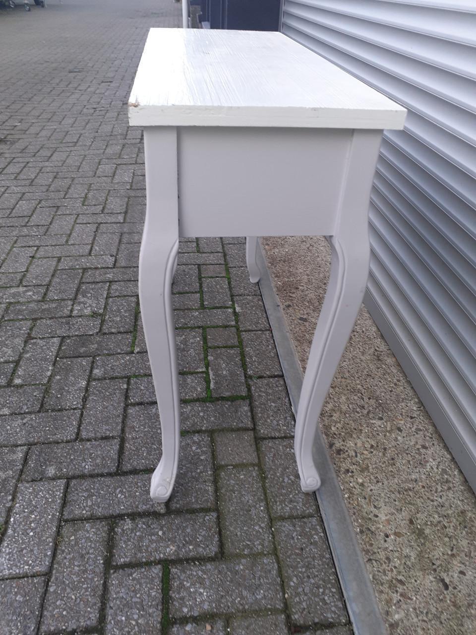3 x Side-Table & Side Table op 2 poten