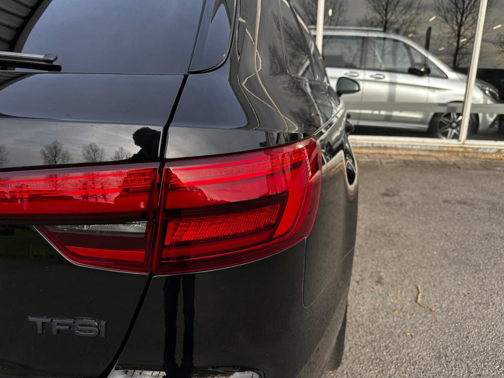 Audi A4 avant 2.0 tfsi ultra design pro line plus aut | navi | 18 inch | bl