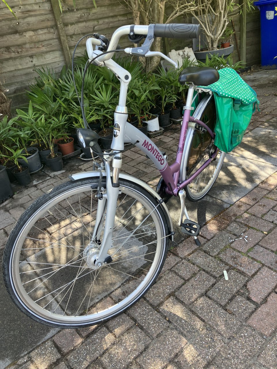 Zeer goede staat damesfiets voor €190