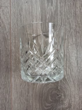 Glas