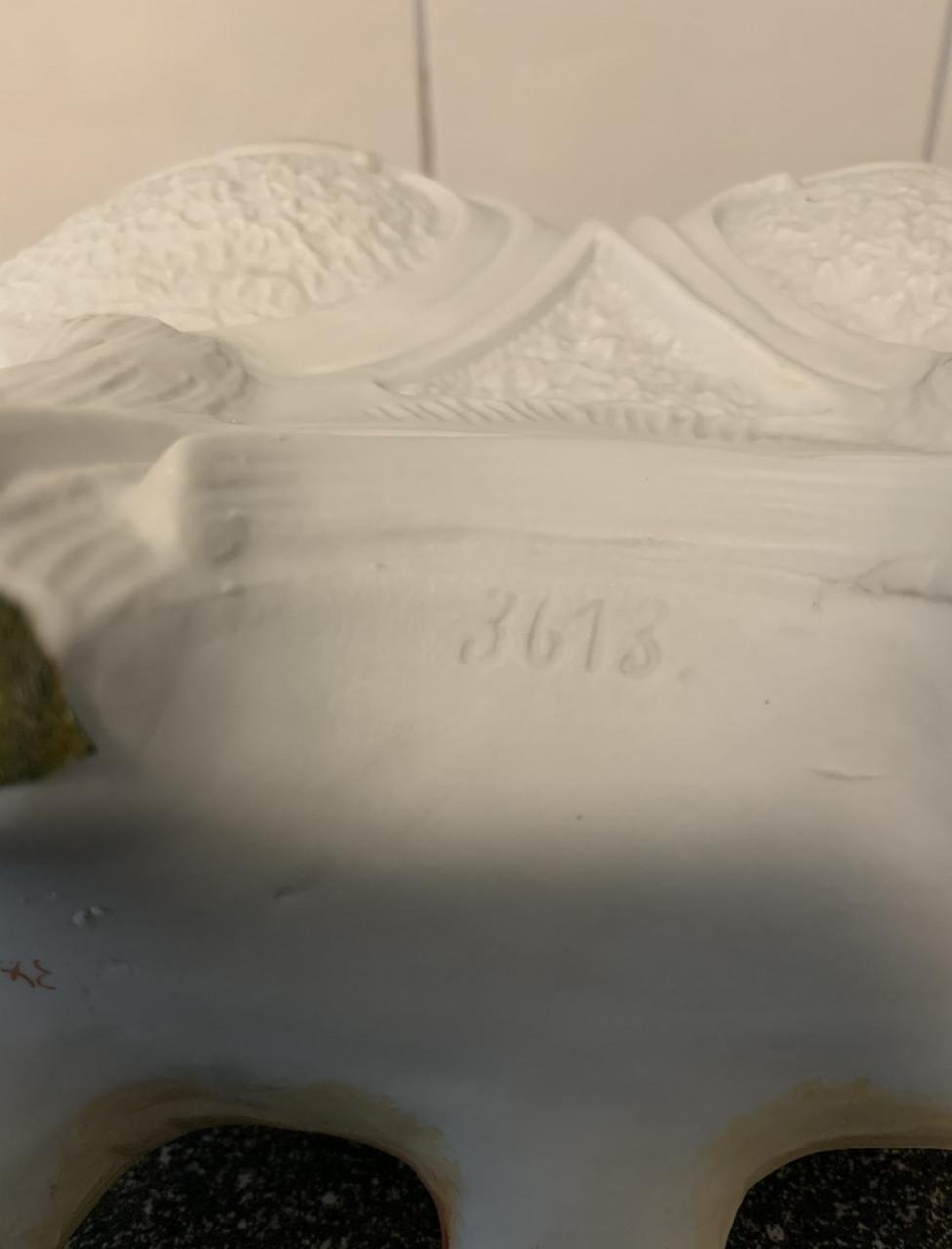 ANTIEK VAN BISQUE PORSELEIN, VICTORIAANSE JONGEN