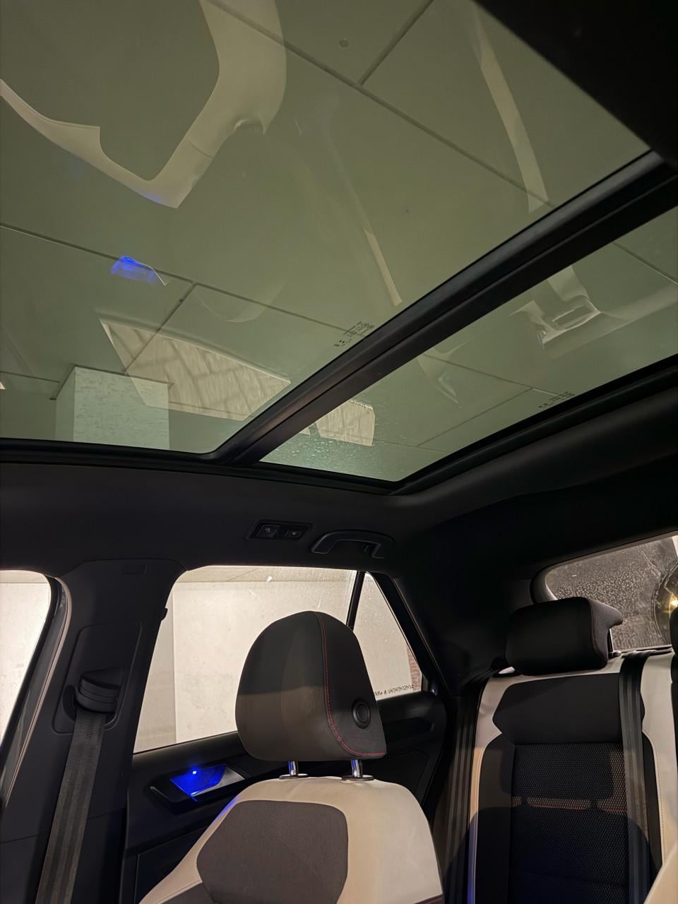 Volkswagen T-Roc R line 1.5 TSI 150pk 7-DSG 2019 Grijs