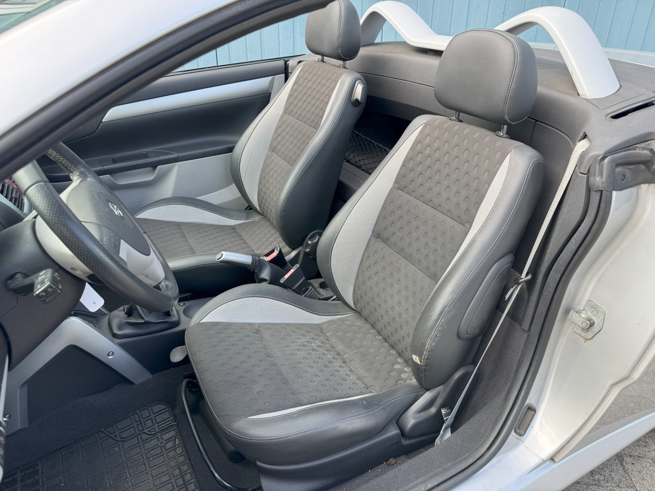 Opel Tigra Twintop 1.4 2010
