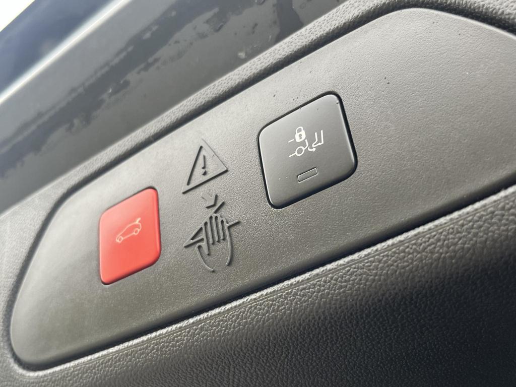 Opel Grandland 1.2 turbo business elegance | climate control | cruise contr