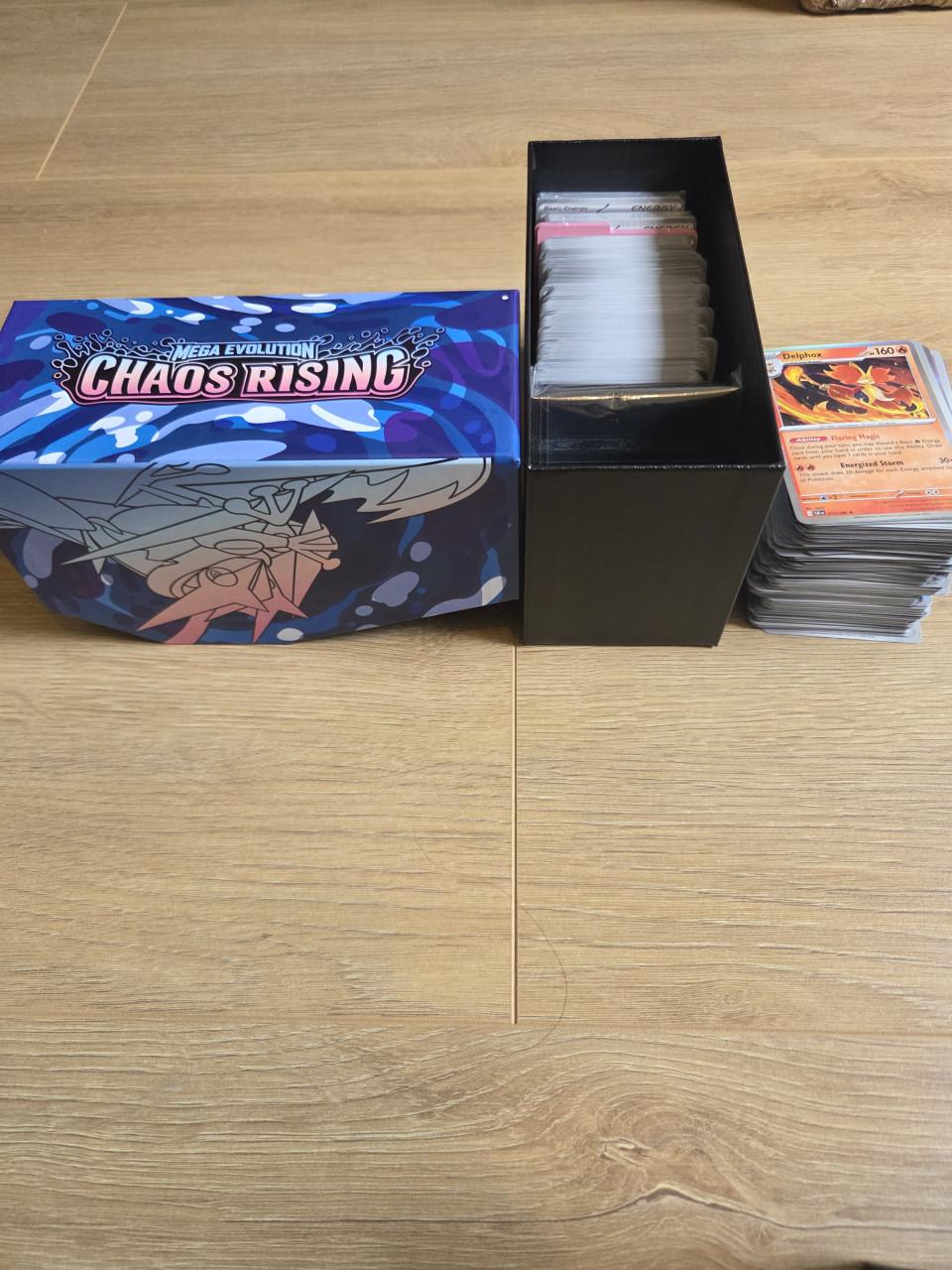 Diverse Pokemon Kaarten Pitch Black & Chaos Rising
