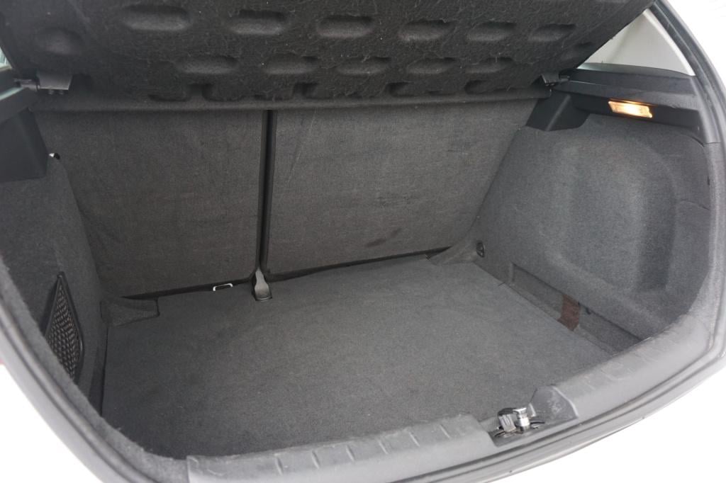 Seat Leon 1.4 tsi reference airco / navi / cruise / camera / stoelverw. / c