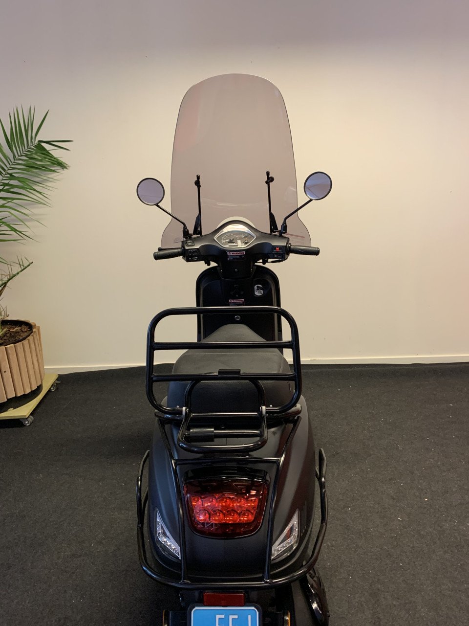 BTC RIVA MET WINDSCHERM NU 895,= RIJKLAAR