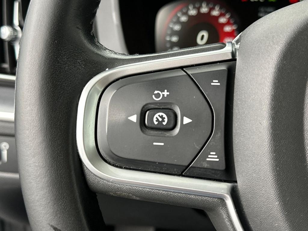 Volvo XC60 t5 253pk momentum| adap.cruise| trekhaak| leder| stoel.verw.