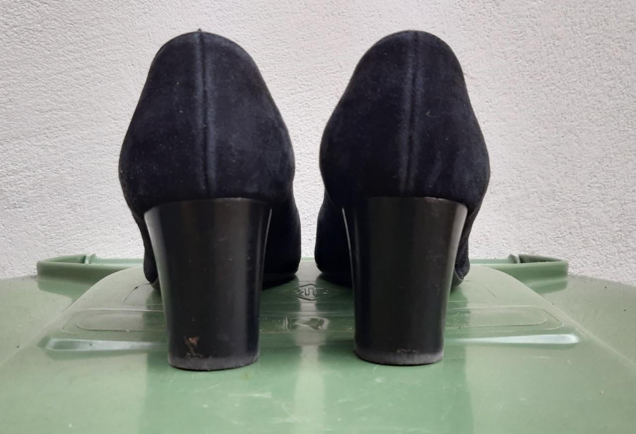 Zwarte suède pump, maat 38