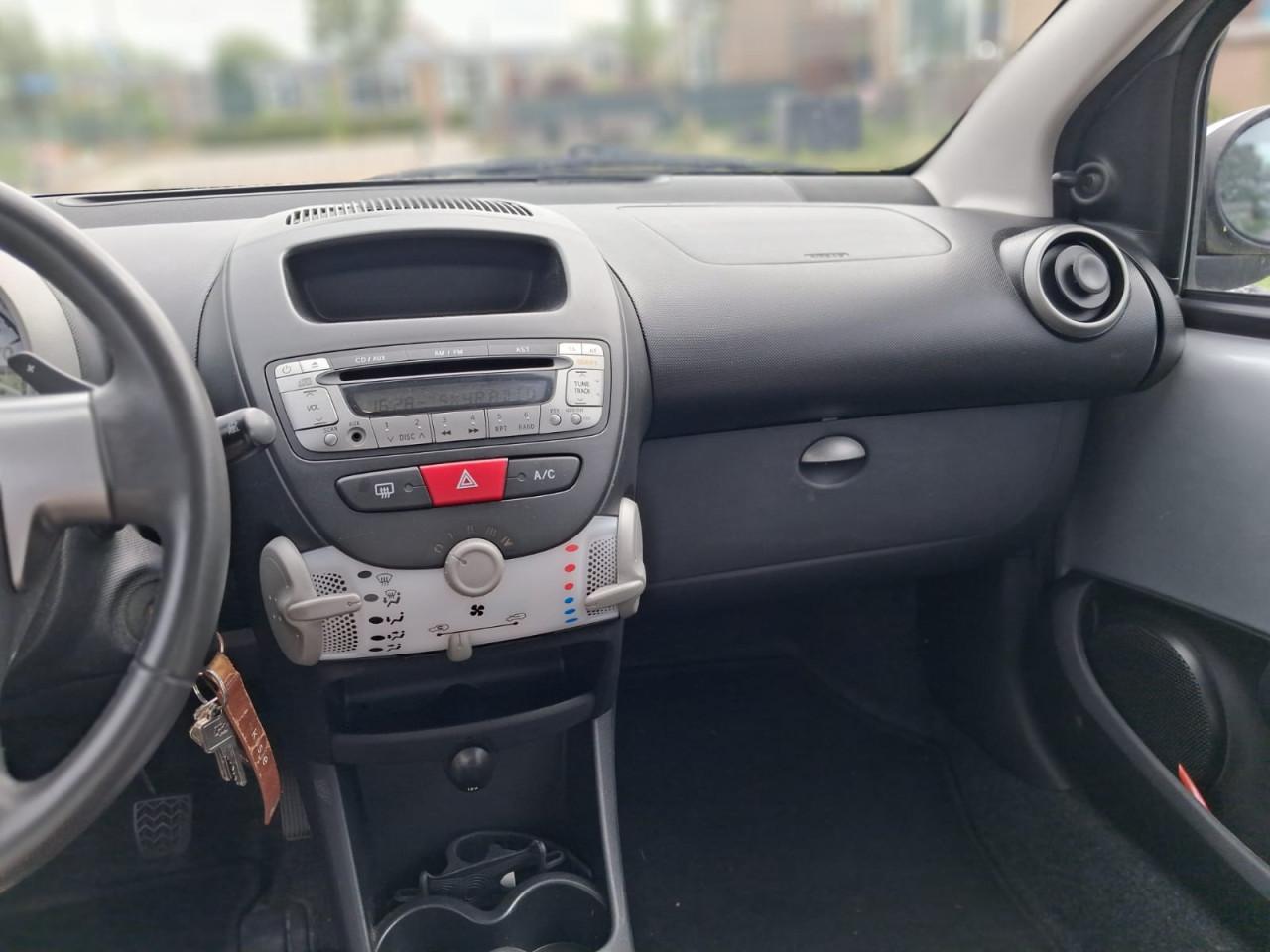 Peugot 107/ Automaat/ Airco/ 5 deurs.