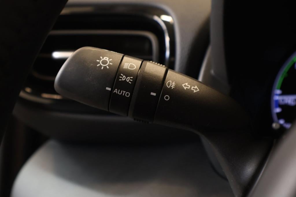 Toyota Yaris 1.5 hybrid active nl auto, klimaatregeling, cruise controle, l