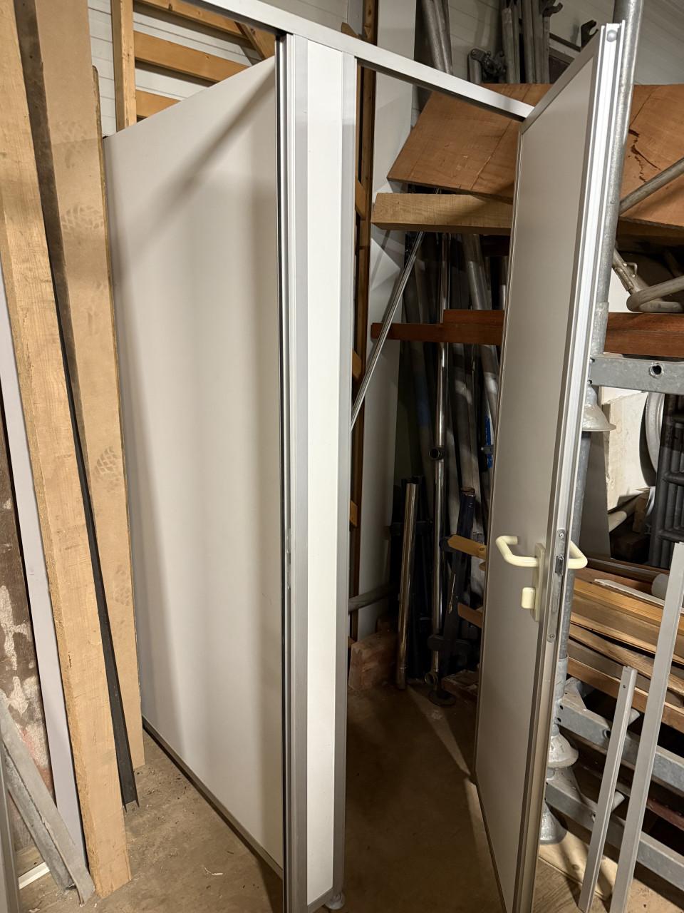 Wc blok scheidingswand met tussenwand