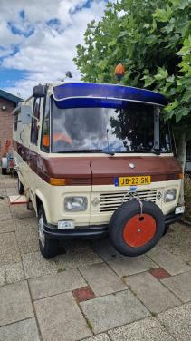 Camper Mercedes 608D
