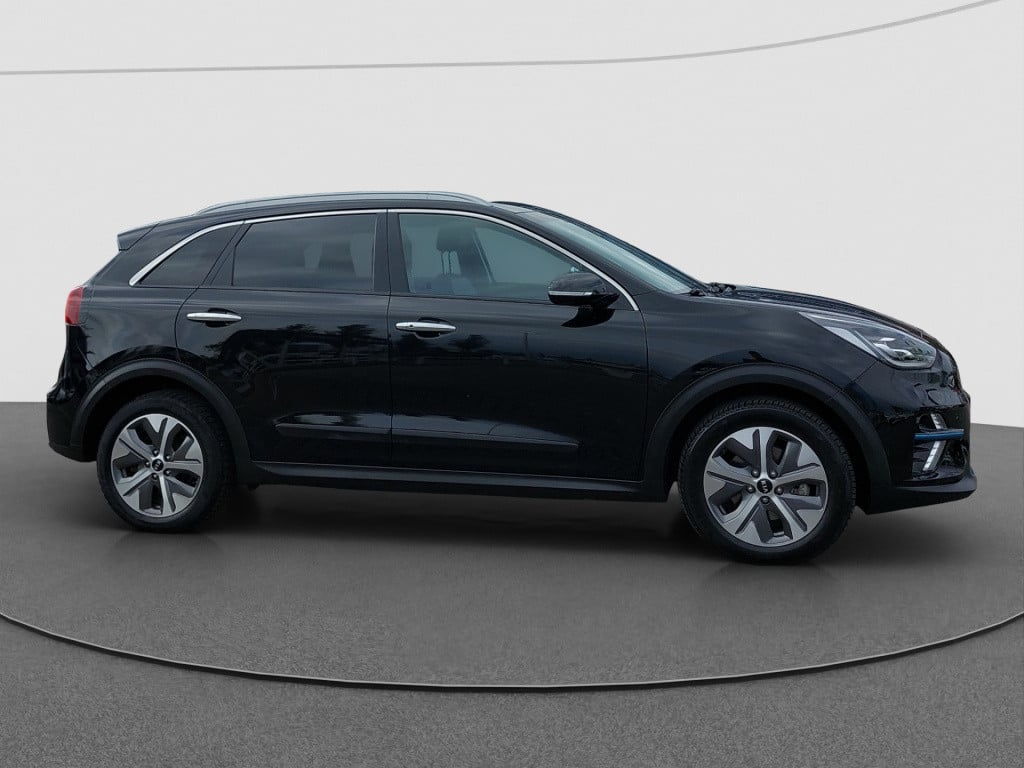 Kia E-niro executiveline 64 kwh | navigatie | leder | 1 fase