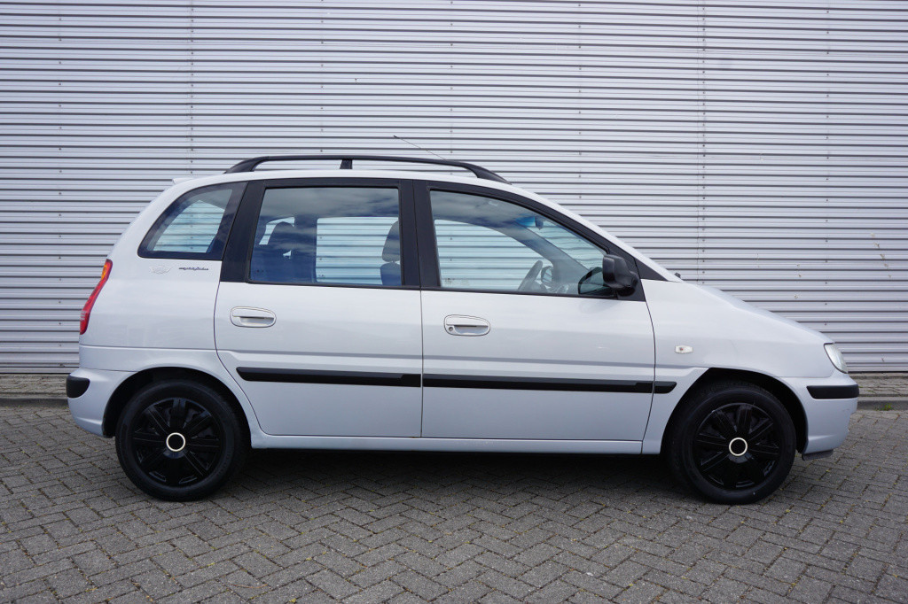 Hyundai Matrix 1.6i silver edition airco / elektr. ramen / trekhaak / nap