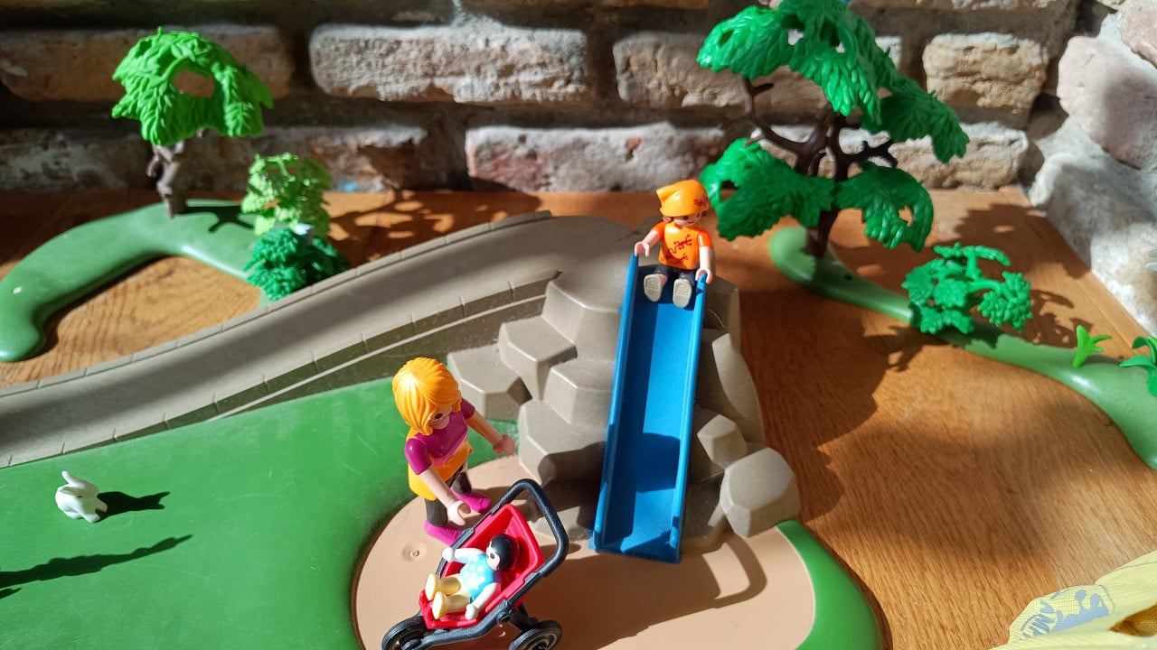 Speeltuin en camping