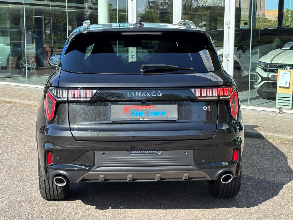 Lynk & Co 01 1.5td 261pk phev 7dcth| schuifdak|navi|my'24| 1e eigenaar| rij