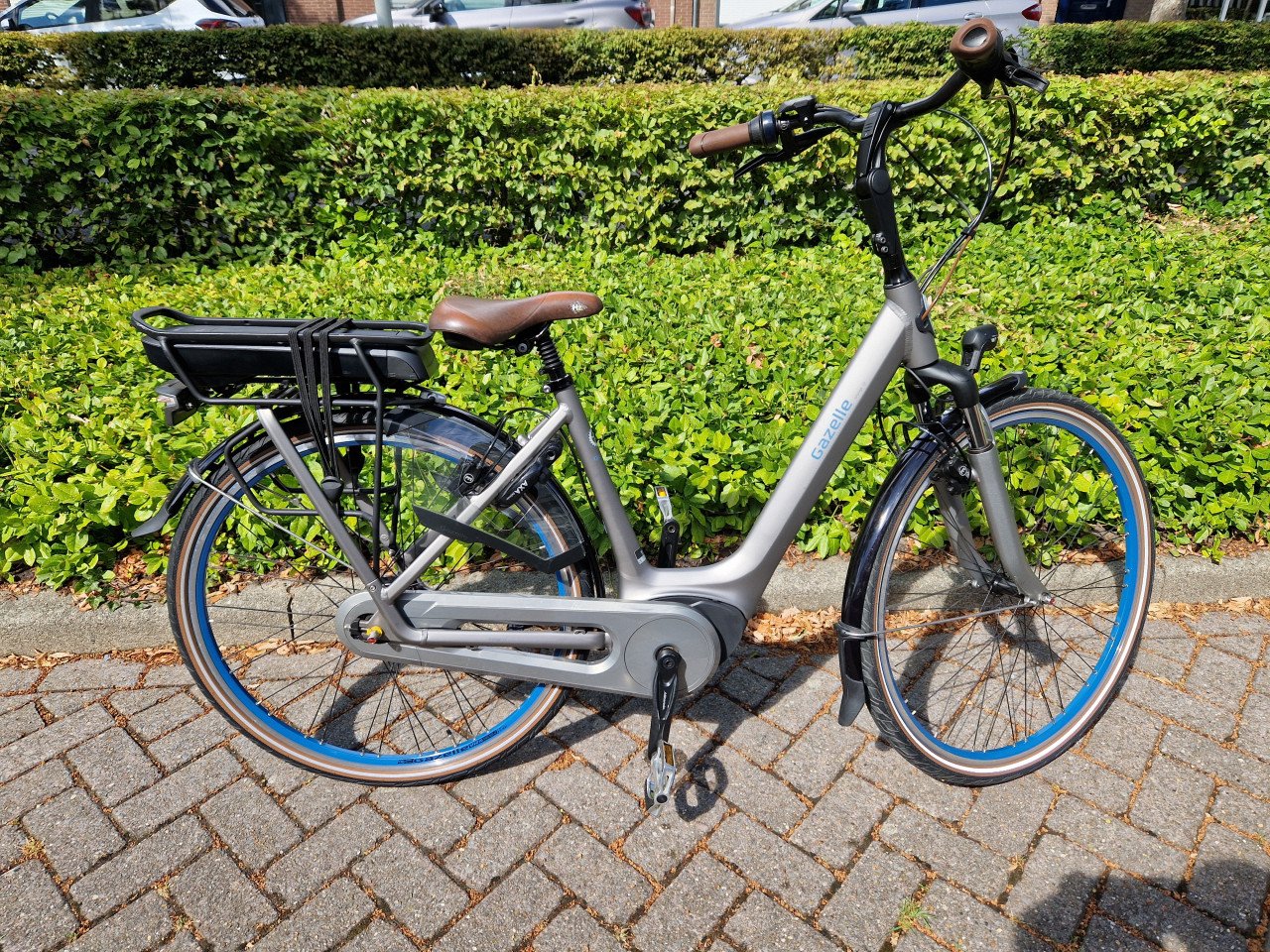Zo goed als nieuwe Gazelle Orange met Bosch middenmotor
