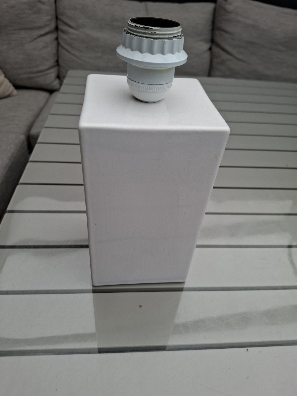 Vintage Tafellamp van Velsen Delfts Wit .