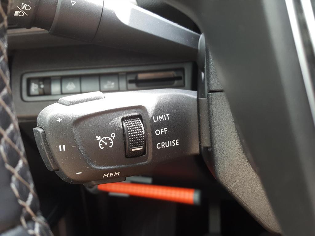 Peugeot 3008 1.2 130pk s&s allure apple carplay & android auto | navigatie 