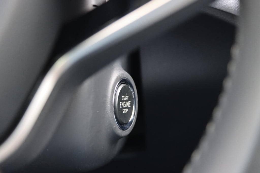 Skoda Scala 1.0 tsi business edition - travel assist