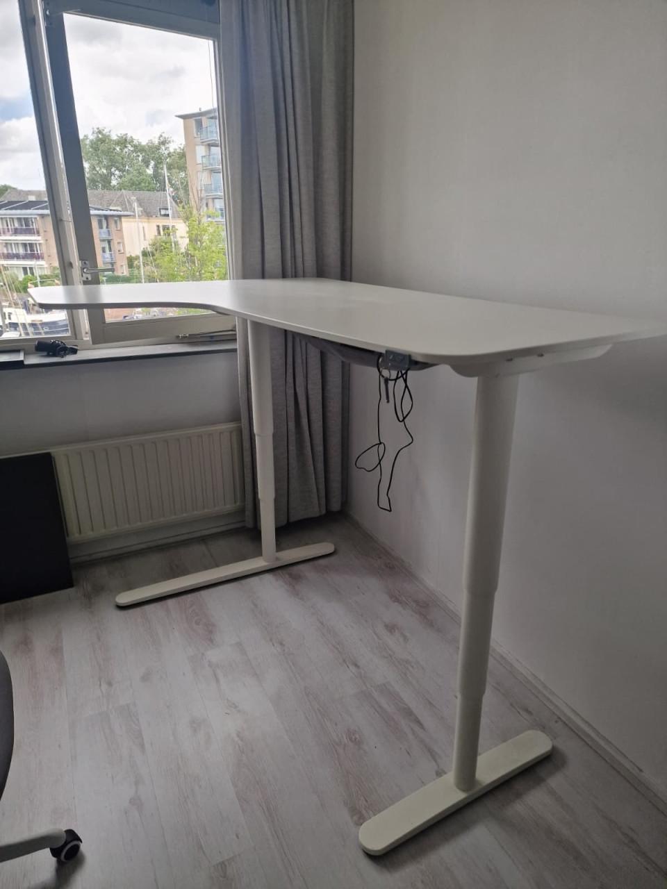 Bureau hoogte verstelbaar met bureaustoel