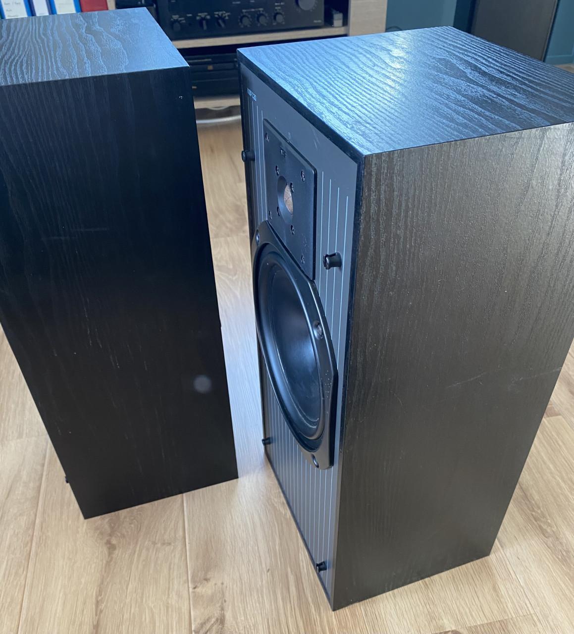 KEF C series C30