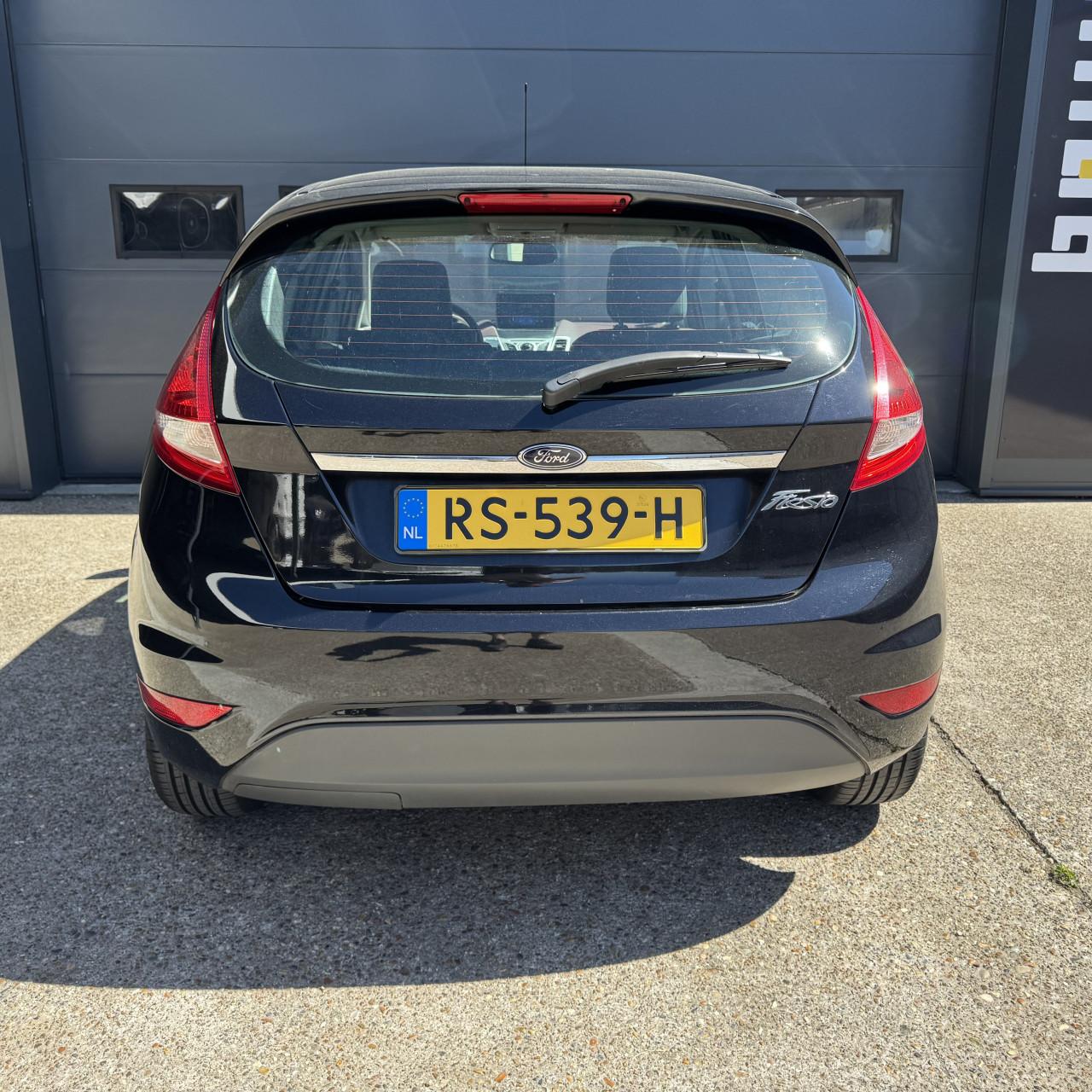 Ford Fiesta 1.25 44KW Titanium 5DRS 2009  Zwart Airco Apk Nap