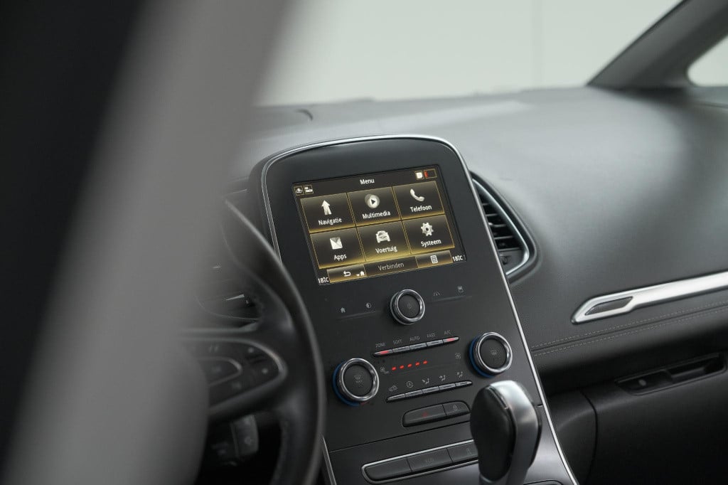 Renault Grand Scenic tce 140 edc limited | 7 zitplaatsen | trekhaak | camer
