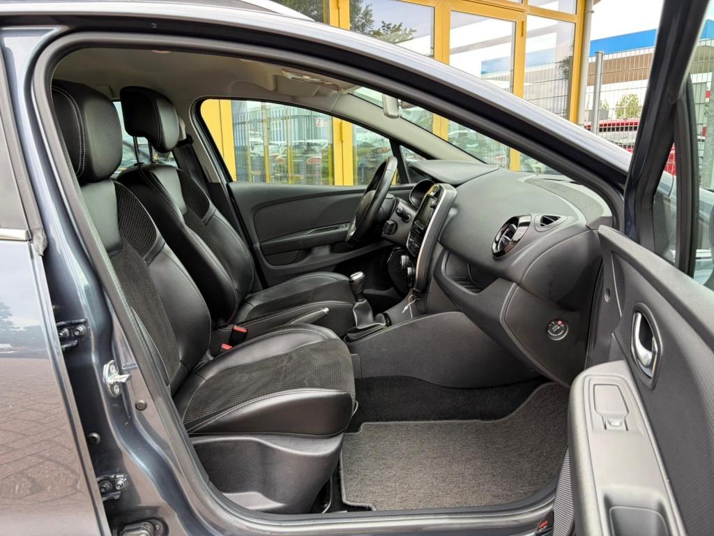 Renault Clio estate 0.9 tce intens