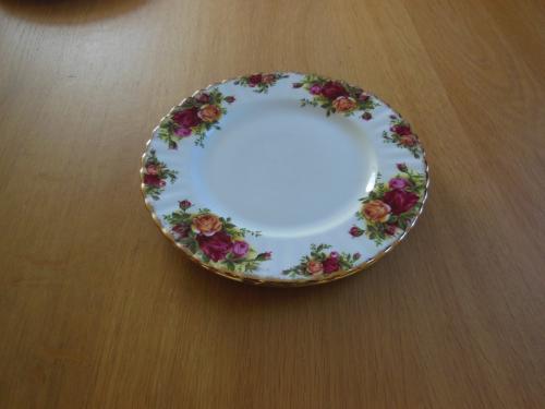 Ontbijtborden Royal Albert