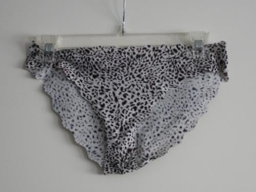 Nieuwe slip met print  nr 3maat L