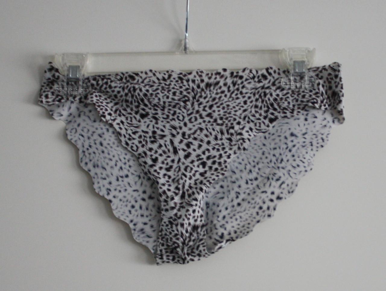 Nieuwe slip met print  nr 3maat L