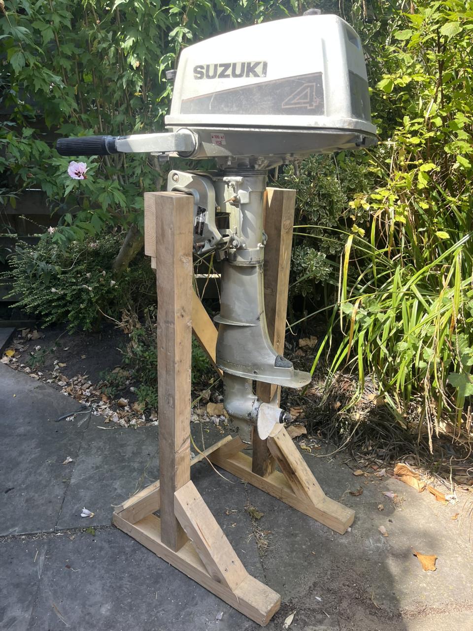 Suzuki DT4 buitenboordmotor