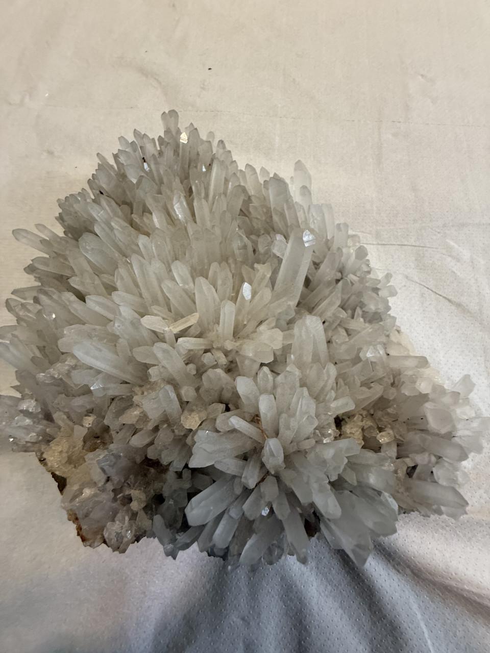 Mineralen: bergkristal cluster