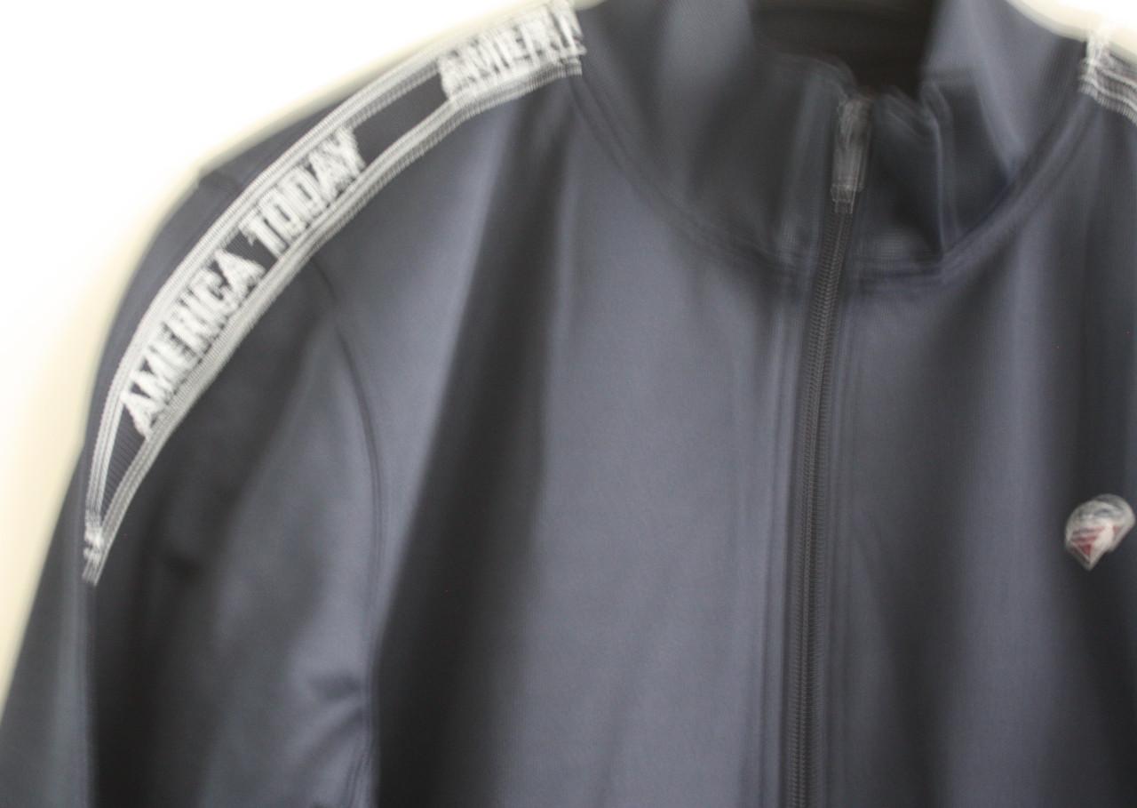 Blauw sport jasje maat 170-176