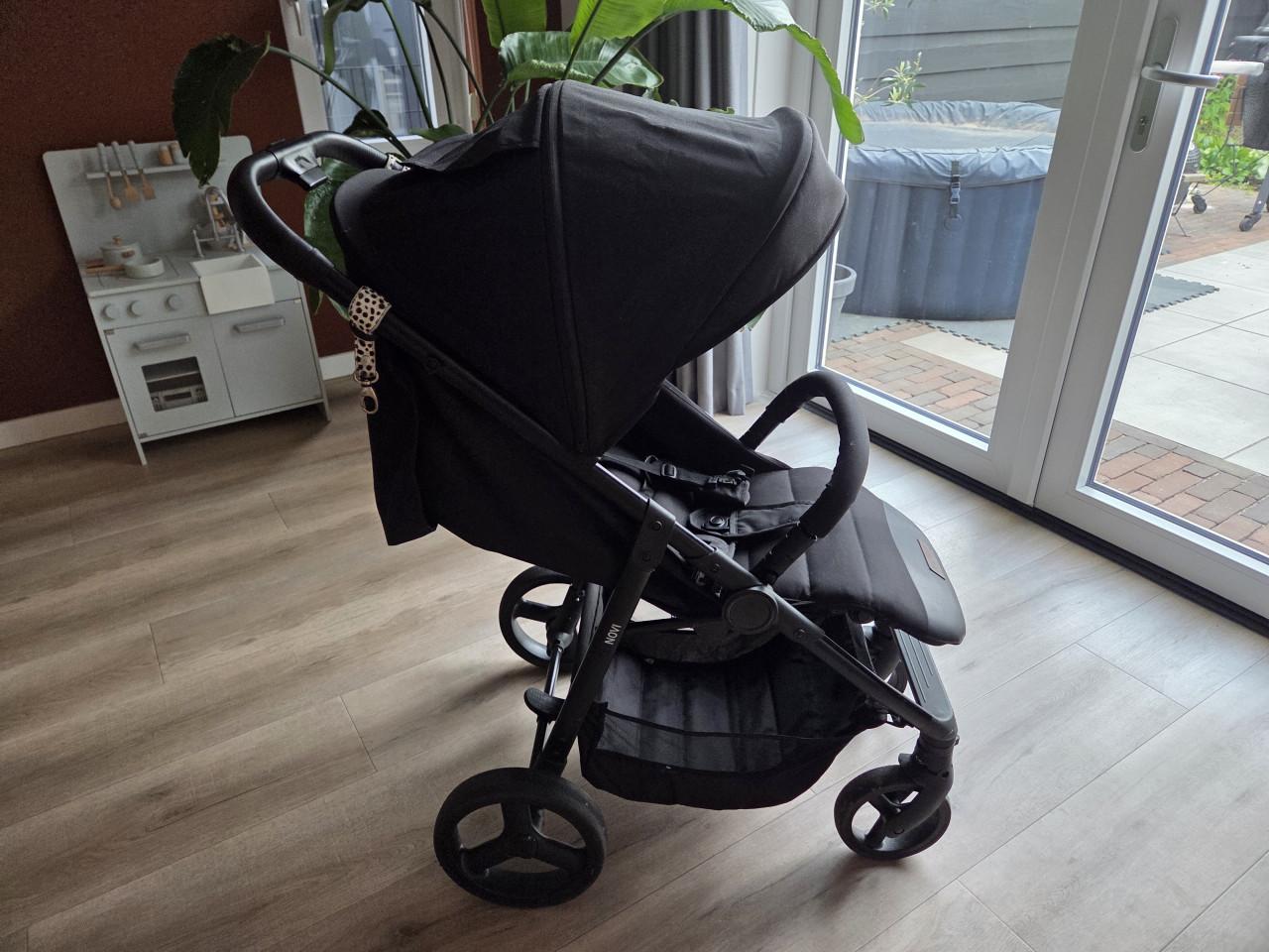Novi Grande Go Buggy - zo goed als nieuw!