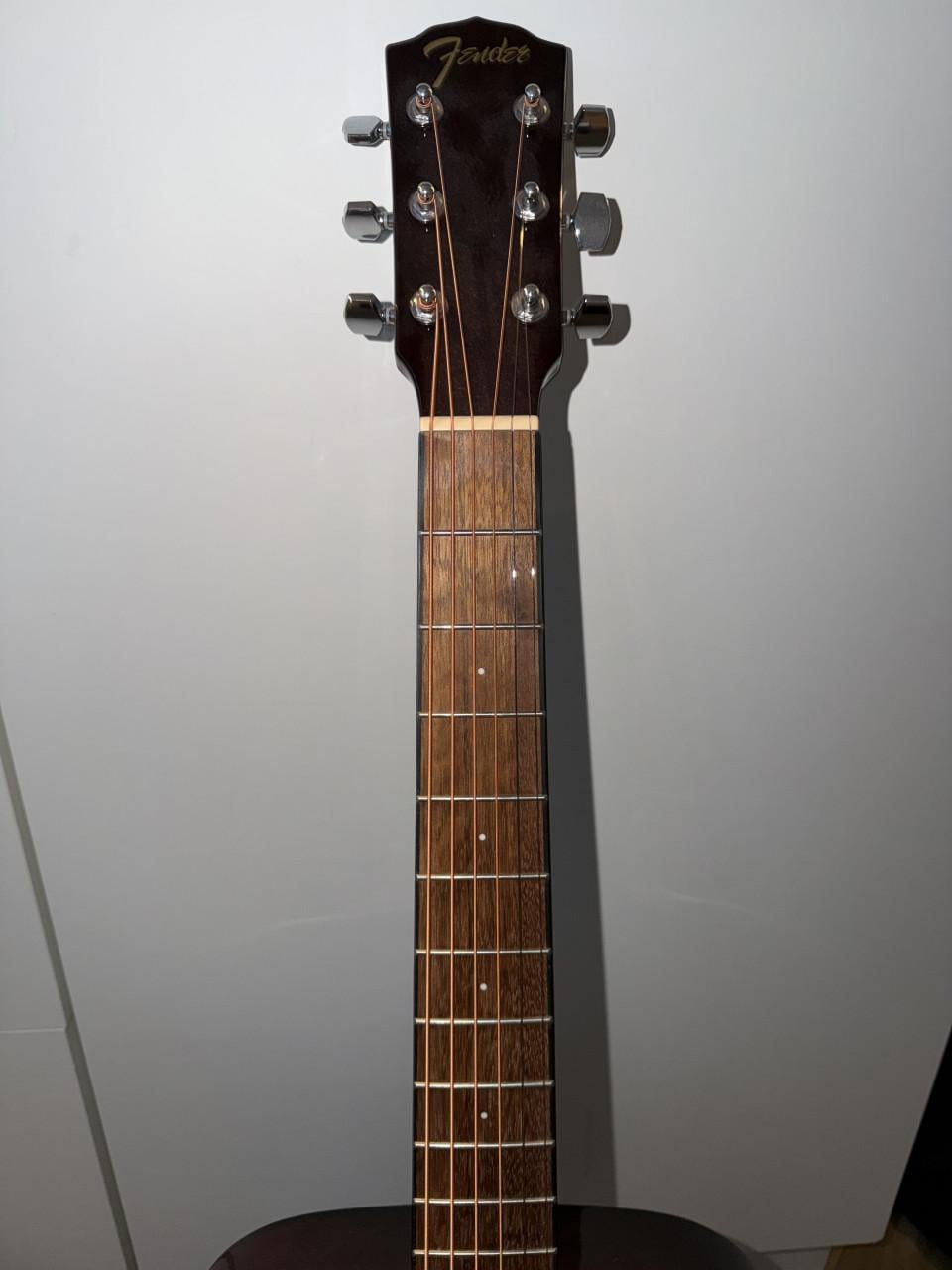 COMPLEET Fender FA-115 met clip on tuner en capo
