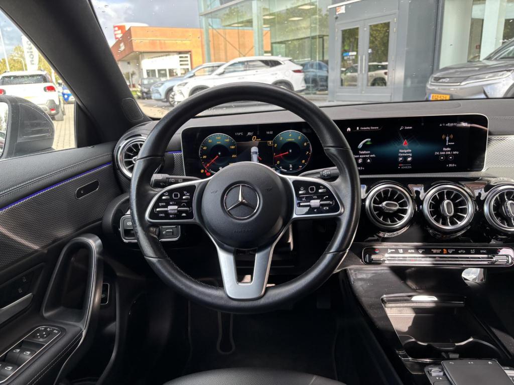 Mercedes-Benz Cla shooting brake 200 business solution luxury