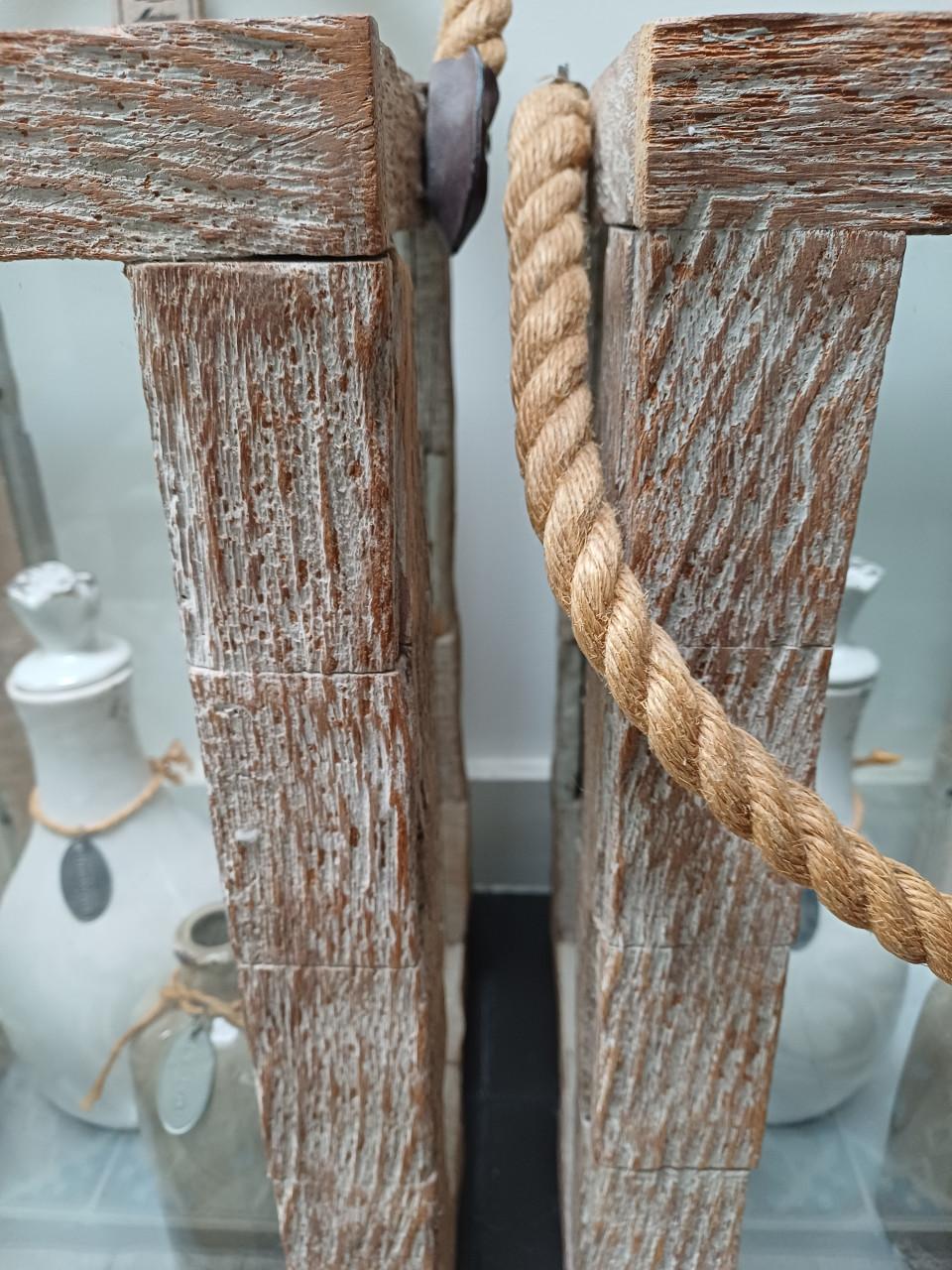 Prachtige, robuuste Rivièra Maison windlichten: 20 euro p/s