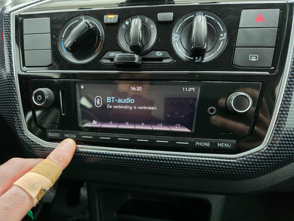 Volkswagen UP! occasion 1.0 bmt up! beats met bluetooth audio! | tweedehand