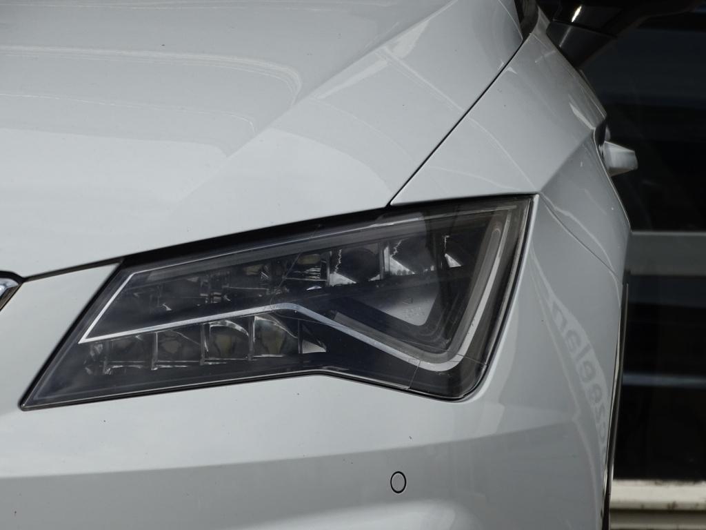 Seat Leon st 1.5 tsi fr business intense automaat | full led | pano | apple