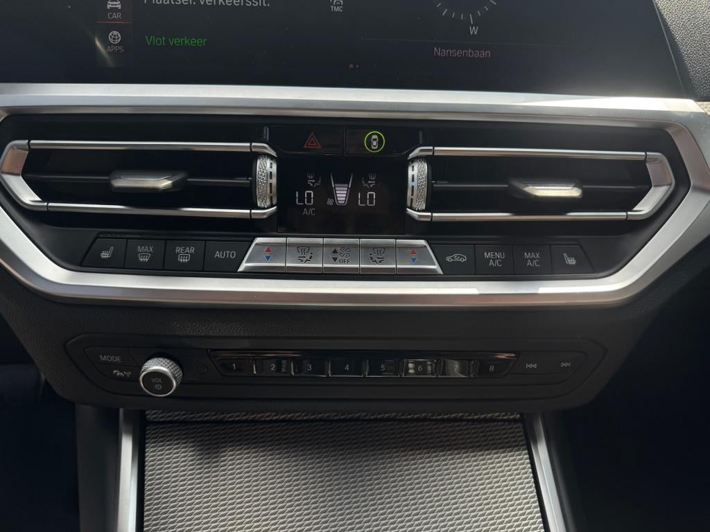 BMW 3-serie touring 330i introduction high executive * panoramadak * 360 ca