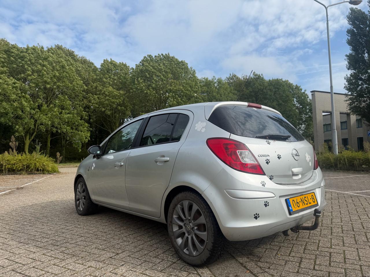 Opel Corsa 1.2 Edition | 5 DRS | Airco| Trekhaak | Apk | Nap | Elektr ramen