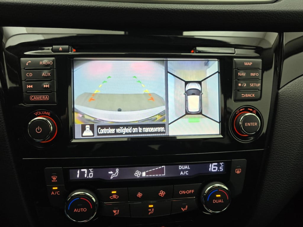 Nissan Qashqai occasion automaat 1.2 connect edition met parkeercamera en p